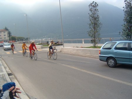 2005100982