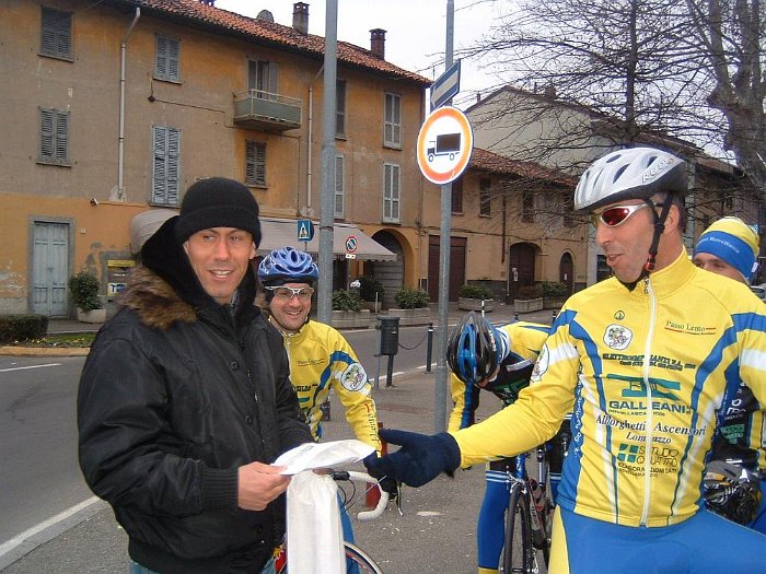 2008021701