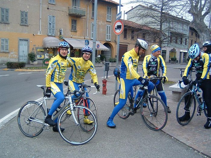 2008021703