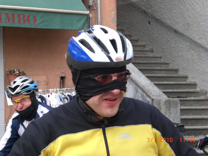 2010011002