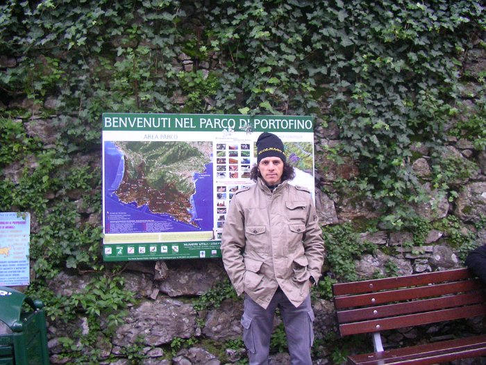 2010022803