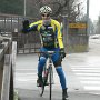 ...forse Massimo non riusciva ad agganciare le tacchette ?
