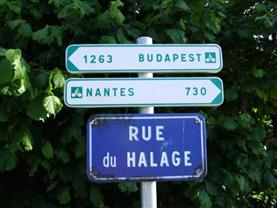 Photo prise  Avanne,  quelques Km de Besanon en mai 2007, juste aprs la pose des panneaux.
Ils ont vite t drobs, remplacs par d