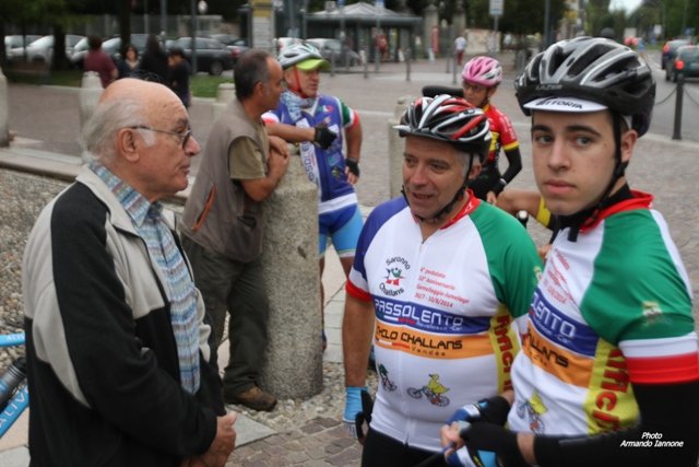 4.a Pedalata Gemellaggio Saronno_Challans - Partenza 2014_07_30 - AI-002